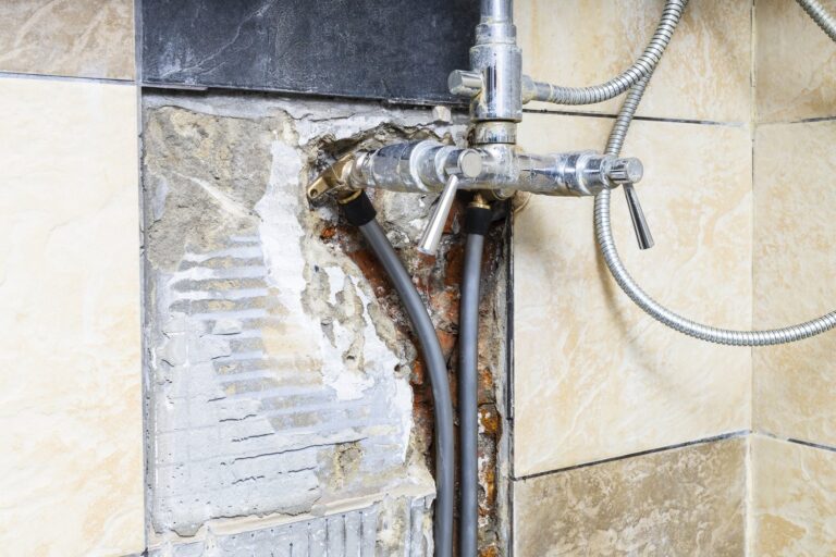 Diagnostyka i naprawa przecieków w instalacji hydraulicznej – kompleksowy poradnik