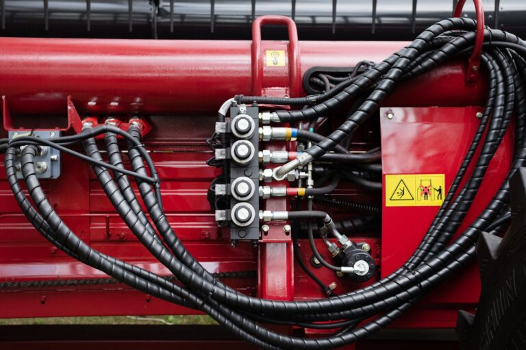 Praktyczne zastosowania produktów elektryczno-hydraulicznych w nowoczesnych instalacjach