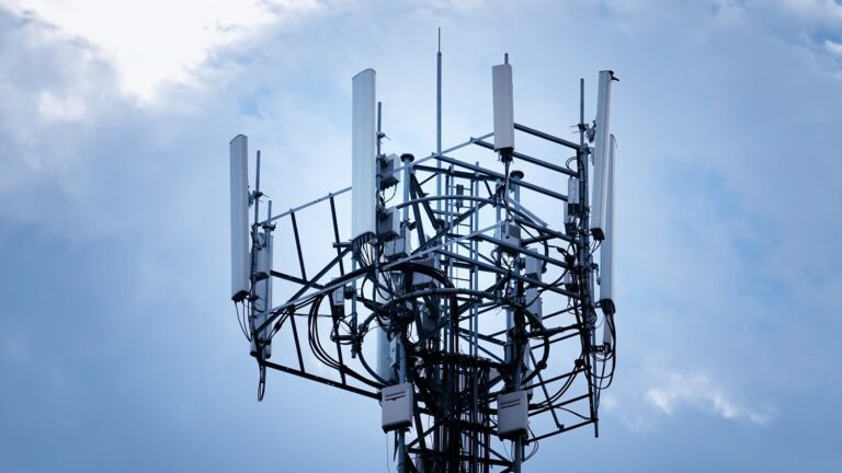 Awarie modułów GSM w systemach alarmowych – praktyczne metody naprawy