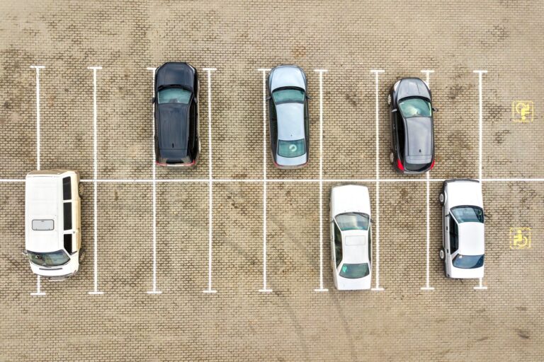 Usterki w systemach zarządzania parkingiem – diagnostyka i naprawa
