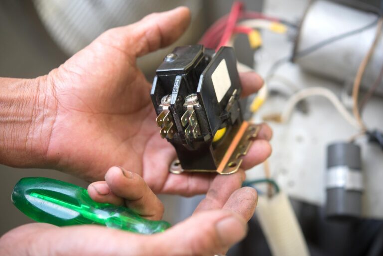 Awarie zaworów elektromagnetycznych – jak skutecznie diagnozować i naprawiać