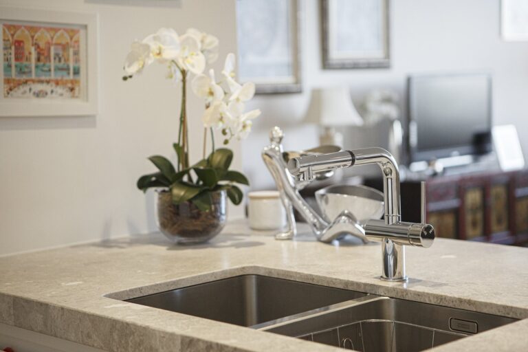 Jak wybrać idealny zlewozmywak do Twojej kuchni