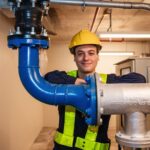 Głośne bulgotanie w instalacji wodnej – skąd się bierze i jak to wyeliminować?