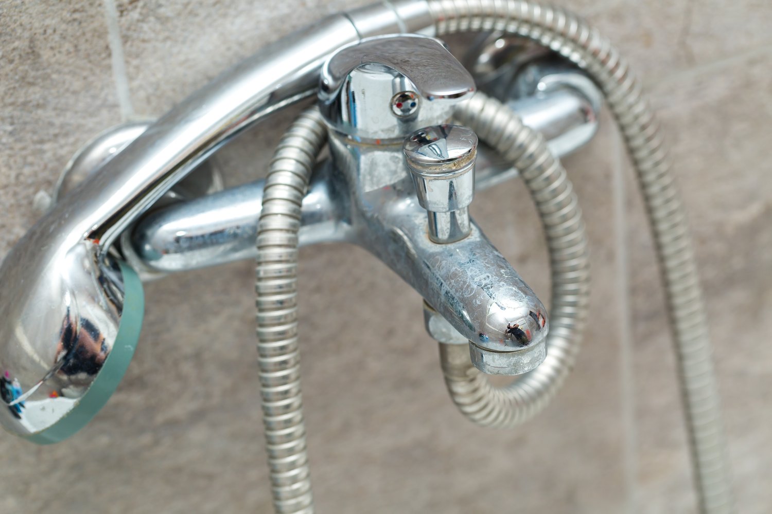 Jak wybrać odpowiedni wężyk do baterii łazienkowej