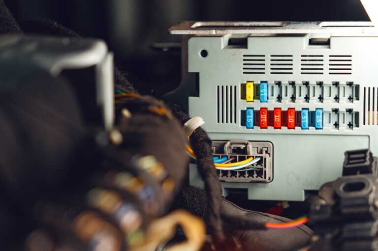 Jak wybrać odpowiedni rozłącznik bezpiecznikowy dla twojej instalacji