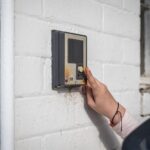 Problem z niedziałającym dzwonkiem po wymianie transformatora? Sprawdzanie okablowania