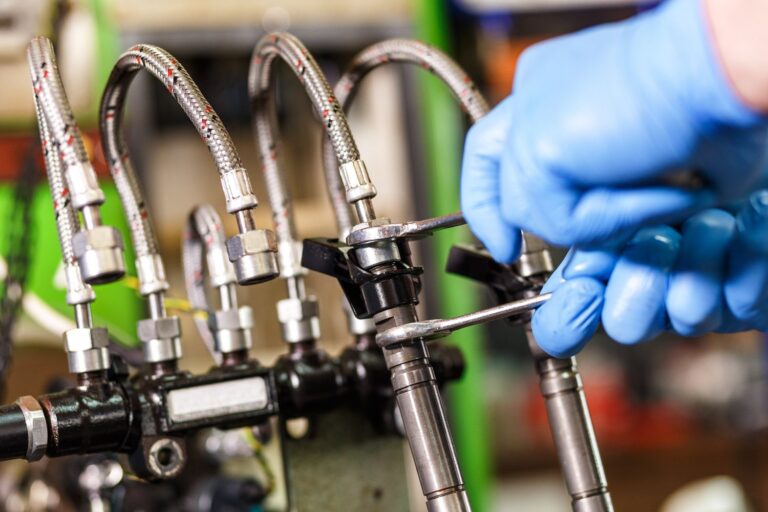 Problem z przeciekającym zaworem przy piecyku gazowym? Bezpieczna wymiana uszczelki